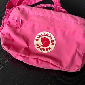 FJALLRAVEN KANKEN “KANKEN HIP PACK”